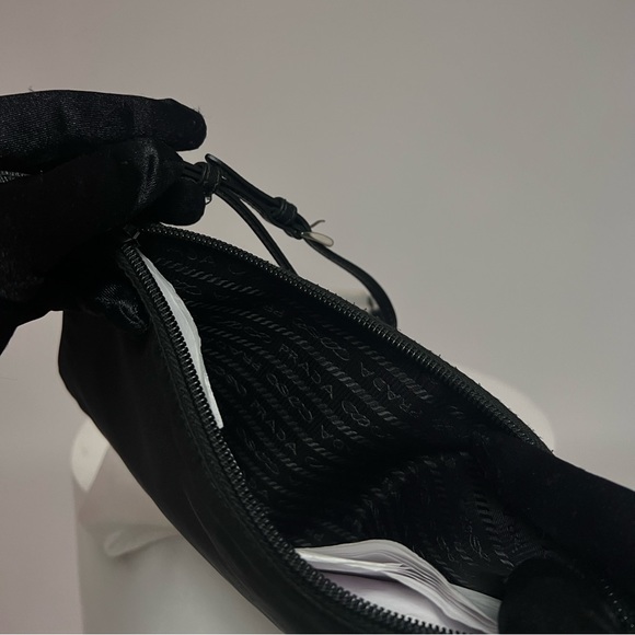 Prada nylon 2021 Tessuto wristlet. Great condition. - Picture 9 of 9